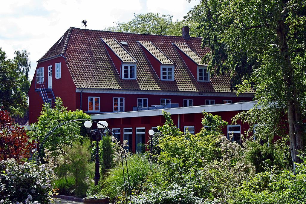 Hotel Aerohus Ærøskøbing エクステリア 写真